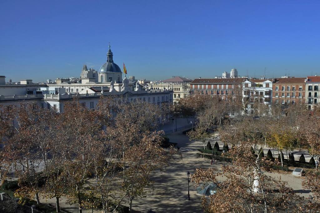 Suite-Estudio En El Centro Colon Μαδρίτη Εξωτερικό φωτογραφία